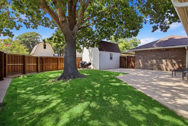 2701 Beau Drive, Mesquite, TX 75181