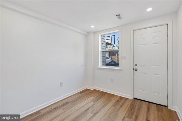 523 OGLETHORPE ST NW, Washington, DC 20011