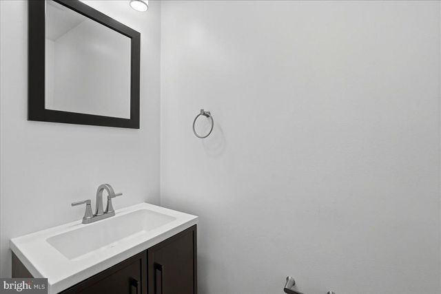 523 OGLETHORPE ST NW, Washington, DC 20011