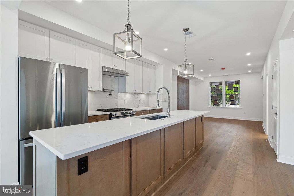 523 OGLETHORPE ST NW, Washington, DC 20011