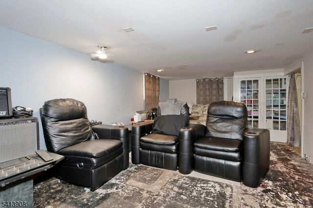 101 7Th Ave, Hawthorne Boro, NJ 07506