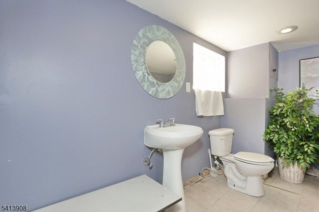 101 7Th Ave, Hawthorne Boro, NJ 07506