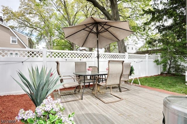 101 7Th Ave, Hawthorne Boro, NJ 07506