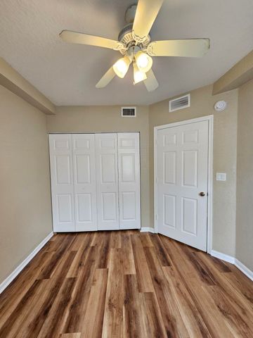 1063 Golden Lakes Boulevard 311, West Palm Beach, FL 33411