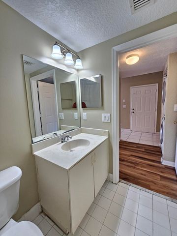 1063 Golden Lakes Boulevard 311, West Palm Beach, FL 33411