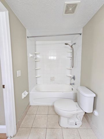 1063 Golden Lakes Boulevard 311, West Palm Beach, FL 33411