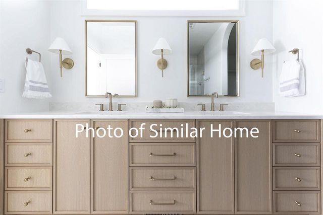 N8860 KILLARNEY WAY, Menasha, WI 54952