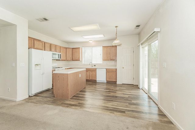 1948 Austin Avenue, Clovis, CA 93611