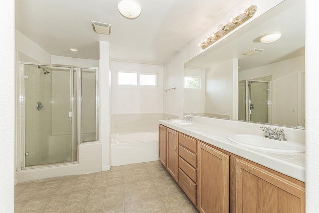 1948 Austin Avenue, Clovis, CA 93611