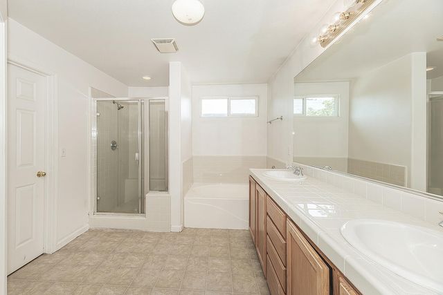 1948 Austin Avenue, Clovis, CA 93611