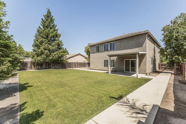 1948 Austin Avenue, Clovis, CA 93611