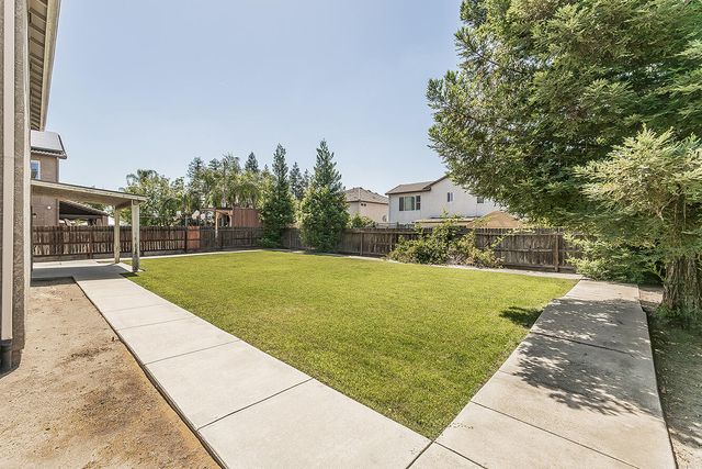 1948 Austin Avenue, Clovis, CA 93611