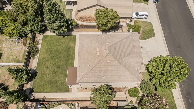 1948 Austin Avenue, Clovis, CA 93611