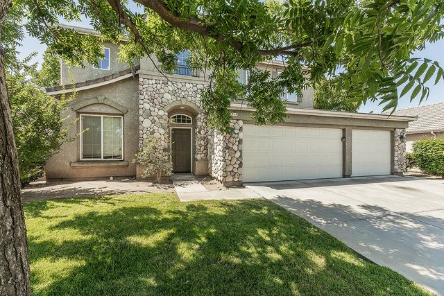 1948 Austin Avenue, Clovis, CA 93611