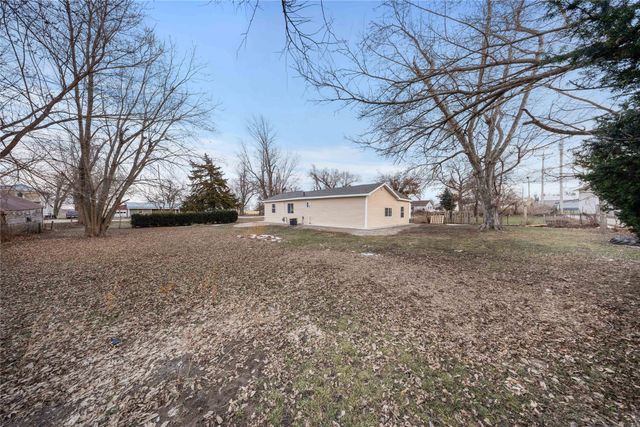 708 N 5th Avenue, Marshalltown, IA 50158