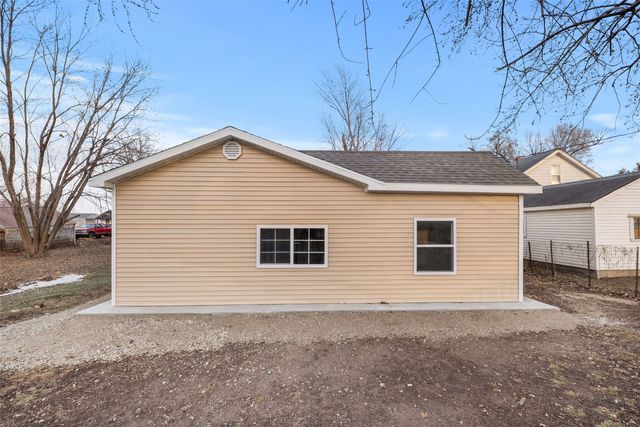 708 N 5th Avenue, Marshalltown, IA 50158