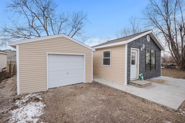 708 N 5th Avenue, Marshalltown, IA 50158