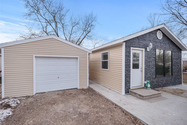 708 N 5th Avenue, Marshalltown, IA 50158