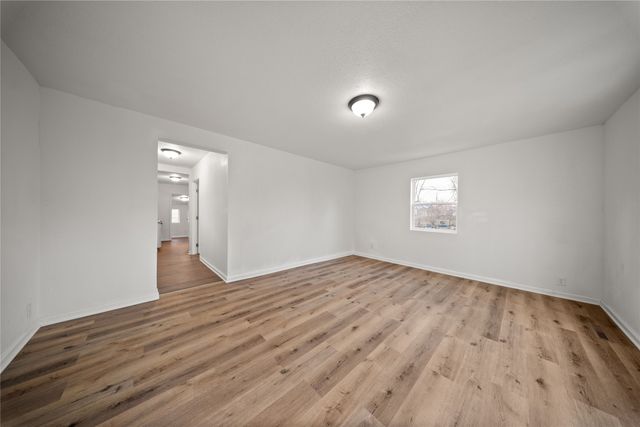 708 N 5th Avenue, Marshalltown, IA 50158