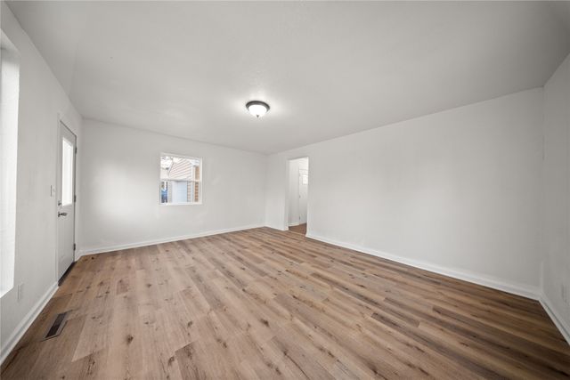 708 N 5th Avenue, Marshalltown, IA 50158