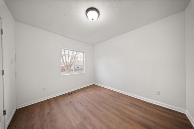 708 N 5th Avenue, Marshalltown, IA 50158