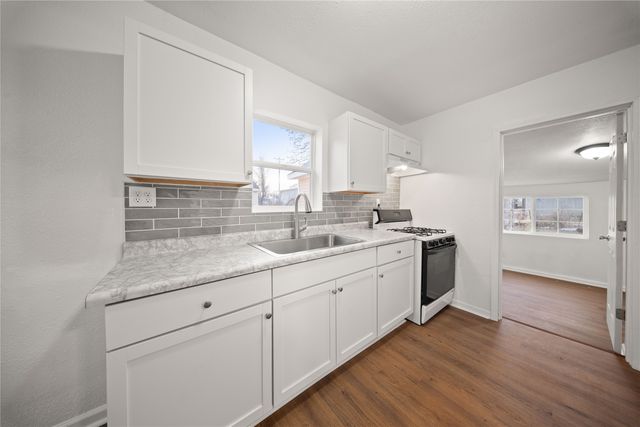 708 N 5th Avenue, Marshalltown, IA 50158