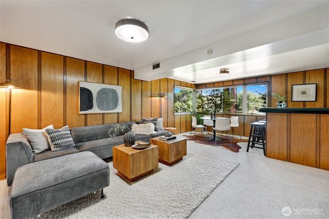 23321 75th Avenue W, Edmonds, WA 98026