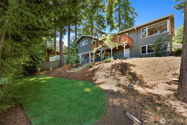 23321 75th Avenue W, Edmonds, WA 98026
