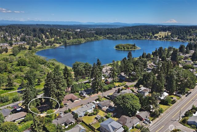 23321 75th Avenue W, Edmonds, WA 98026