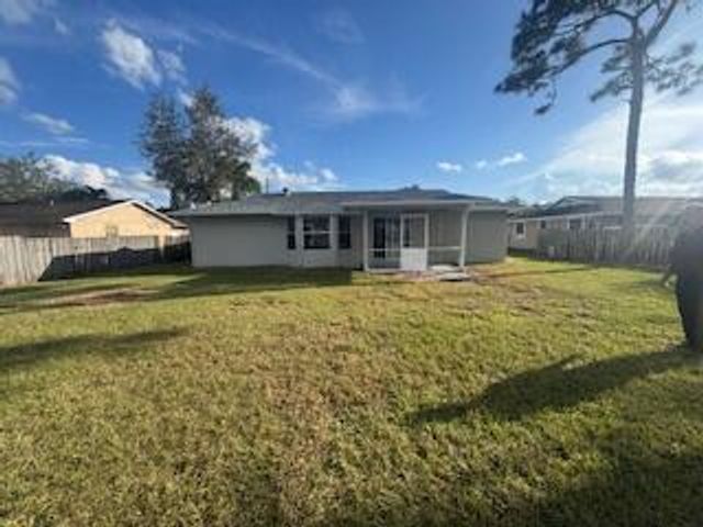 554 NW Twylite Terrace, Port St Lucie, FL 34983