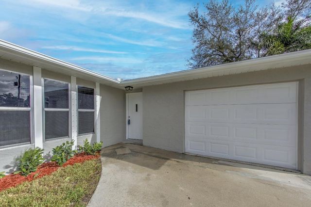 554 NW Twylite Terrace, Port St. Lucie, Port St Lucie, FL 34983