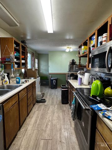 232 Glacier Drive, Jerome, ID 83338