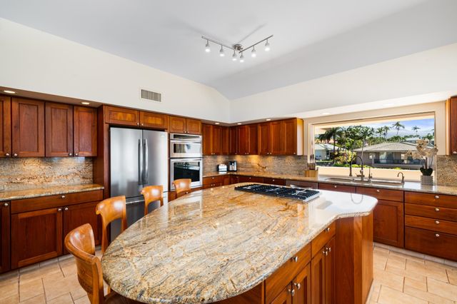198 Heleuma Pl, Kihei, HI 96793