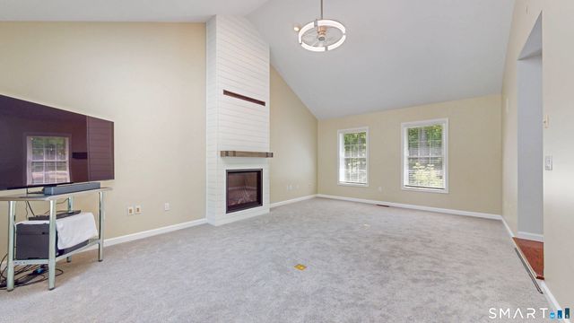 10 Shelter Rock Road, East Haddam, CT 06423