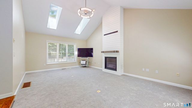 10 Shelter Rock Road, East Haddam, CT 06423