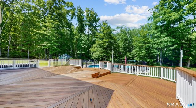 10 Shelter Rock Road, East Haddam, CT 06423