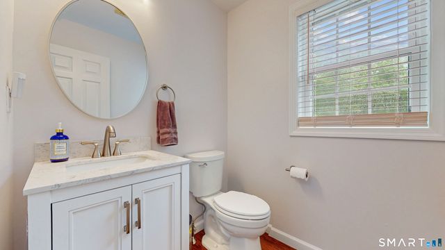 10 Shelter Rock Road, East Haddam, CT 06423