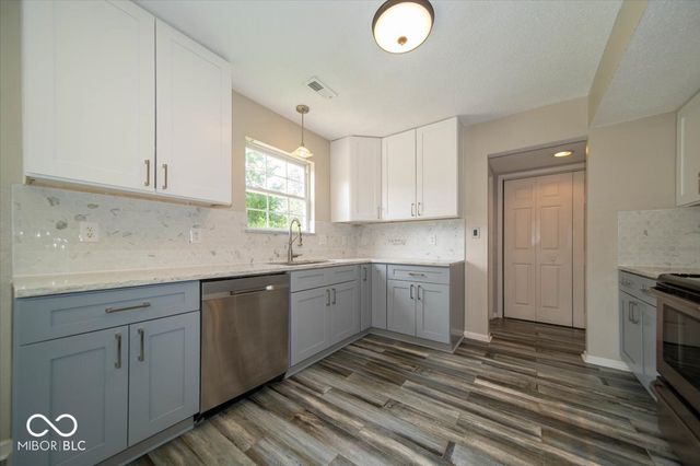 15427 Outside Trail, Noblesville, IN 46060