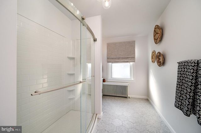 2021 NOBLE ST, Reading, PA 19609