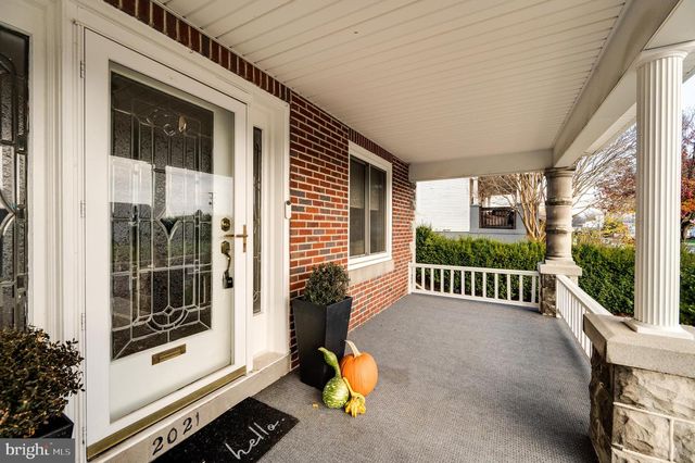 2021 NOBLE ST, Reading, PA 19609