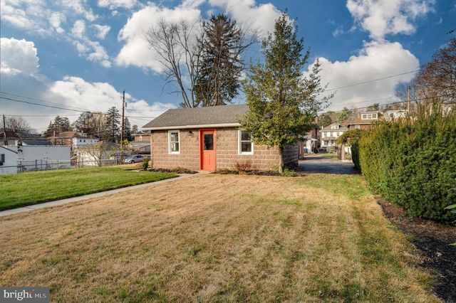 2021 NOBLE ST, Reading, PA 19609