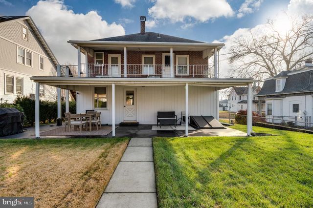 2021 NOBLE ST, Reading, PA 19609