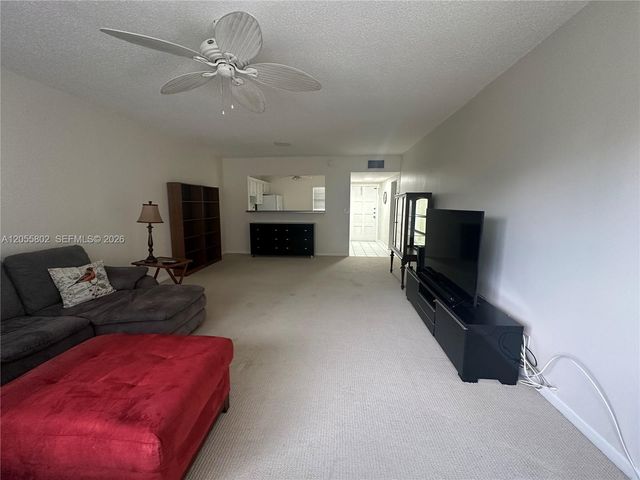 6731 Cypress Road 301, Plantation, FL 33317