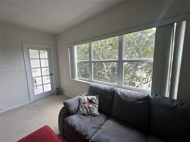 6731 Cypress Road 301, Plantation, FL 33317