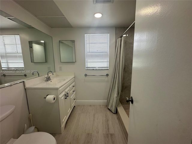 6731 Cypress Road 301, Plantation, FL 33317