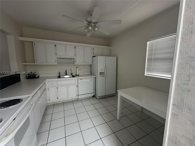 6731 Cypress Road 301, Plantation, FL 33317