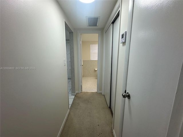 6731 Cypress Road 301, Plantation, FL 33317