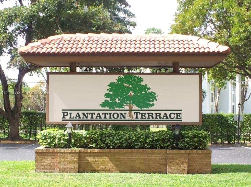 6731 Cypress Road 301, Plantation, FL 33317