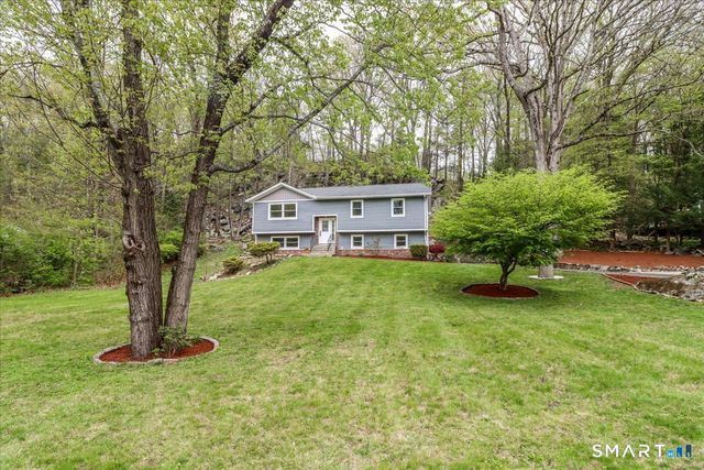 15 Wicks Manor Drive, Danbury, CT 06810