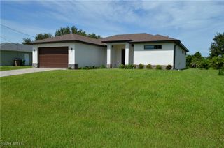 3722 NE 16th PL, Cape Coral, FL 33909
